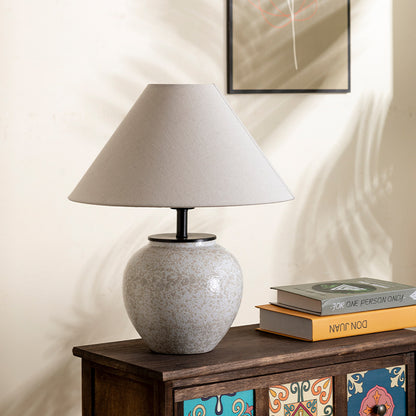 JadeGlow - Oriental Table Lamp – Ceramic, Vintage Zen Aesthetic for Living Room/Study/Hotel